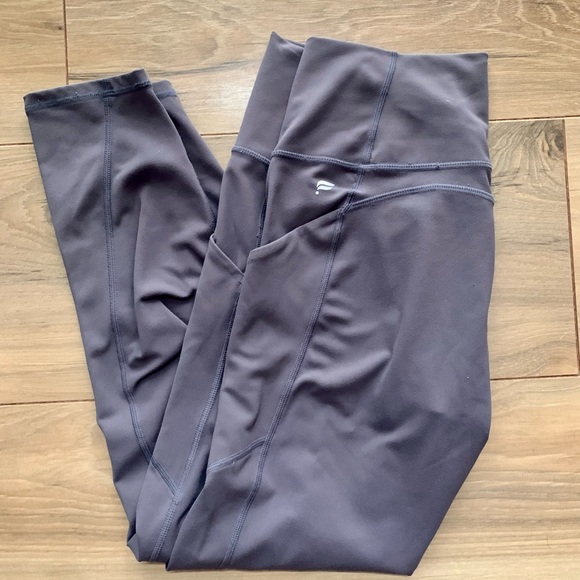 Fabletics Oasis 7/8 legging Size M - Picture 9 of 13